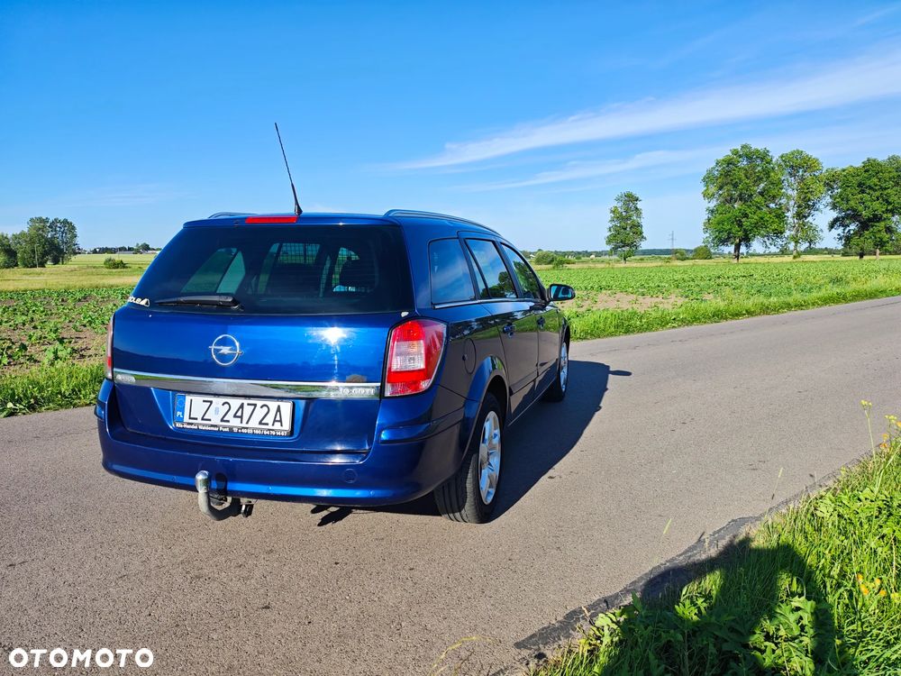 Opel Astra 1.9 CDTI DPF Cosmo - 5