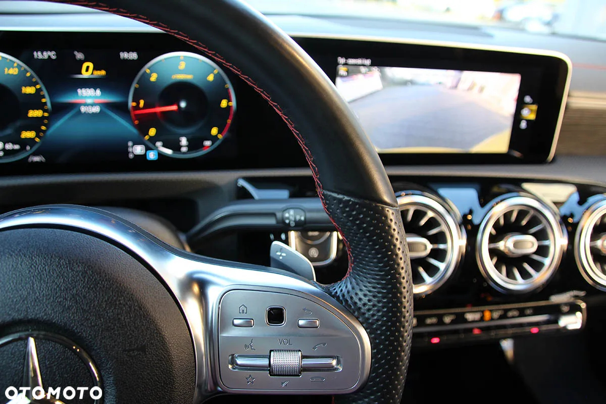 Mercedes-Benz CLA 200 d 8G-DCT AMG Line - 32