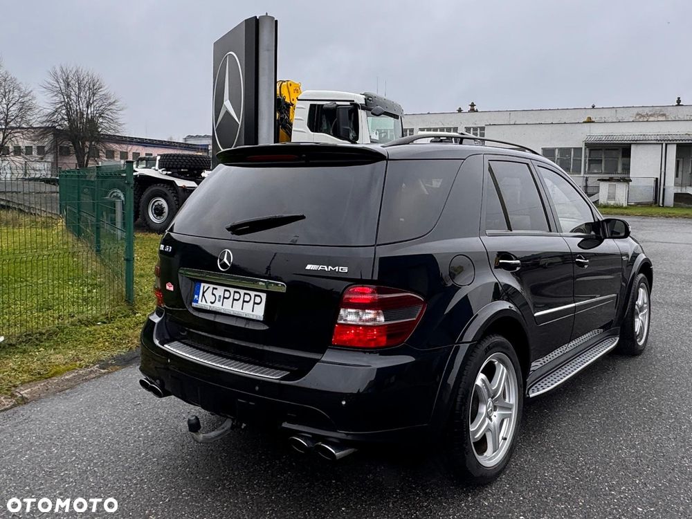 Mercedes-Benz ML - 8