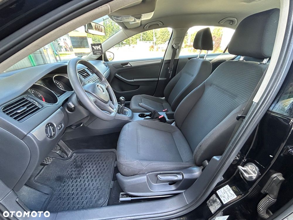 Volkswagen Jetta 2.0 TDI DPF BMT Trendline - 13
