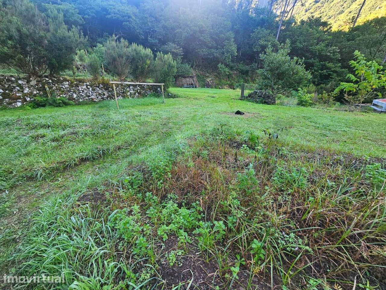 Terreno Rústico no Seixal com Projeto approvado para palheiro – Porto - Grande imagem: 2/13