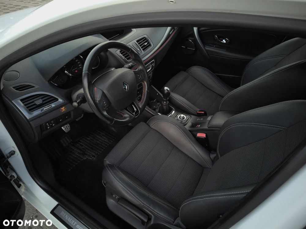 Renault Megane GT 220 - 10