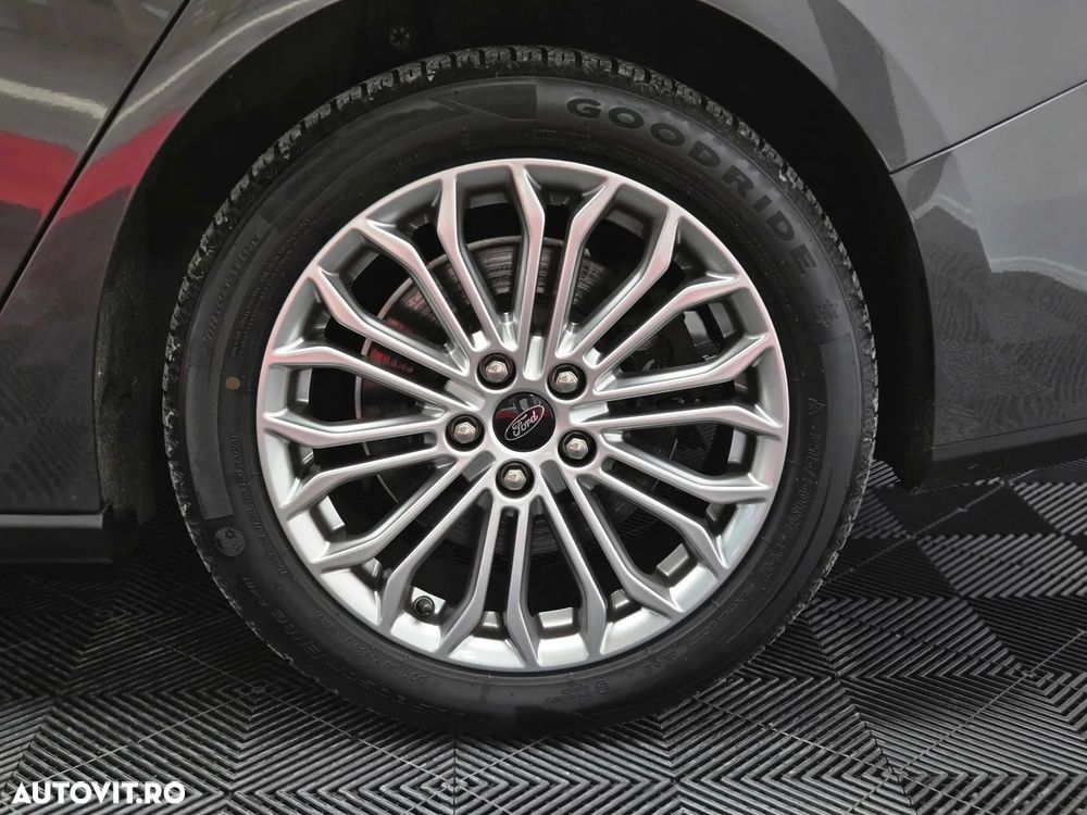 Ford Focus 2.0 EcoBlue Titanium - 36