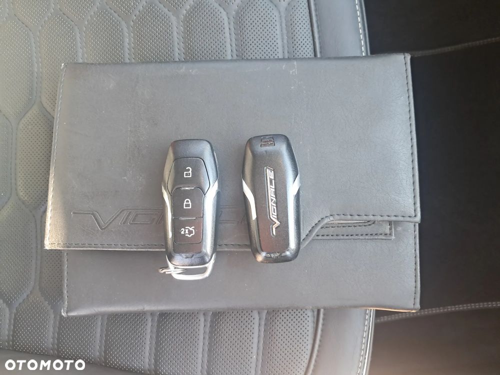 Ford S-Max 2.0 TDCi 4WD Vignale PowerShift - 37