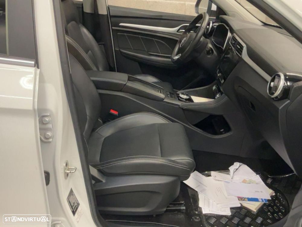MG ZS EV 44.5 kWh Luxury - 10