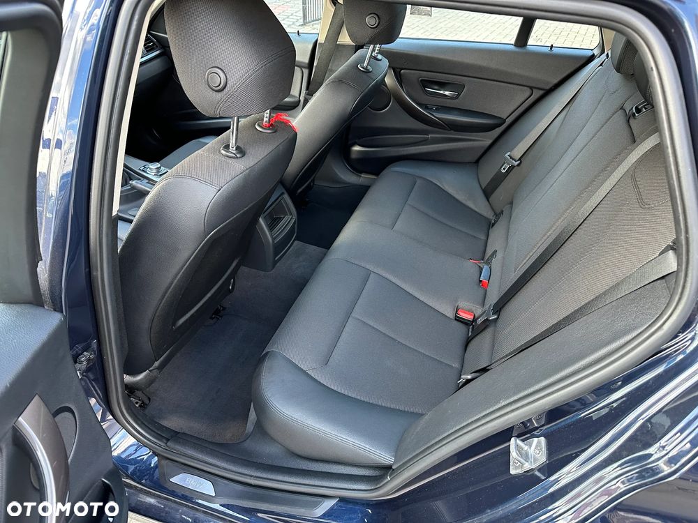 BMW Seria 3 - 21