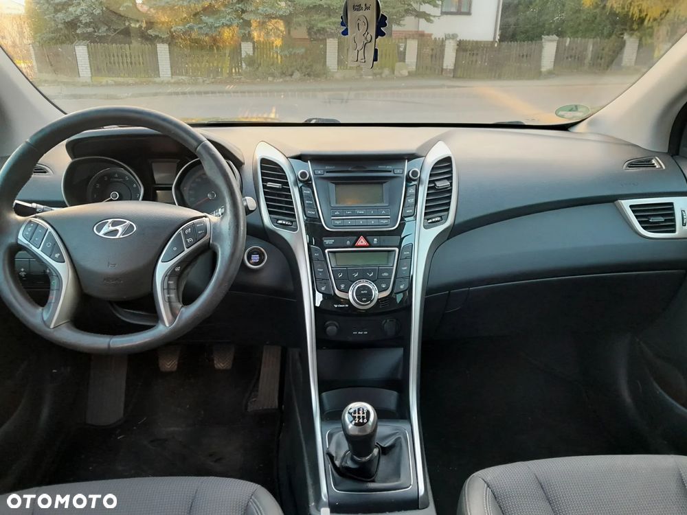 Hyundai i30 blue 1.6 GDI Passion - 18