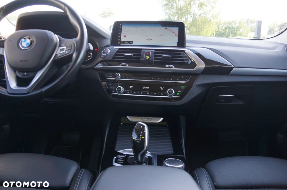 BMW X3 xDrive20d - 13