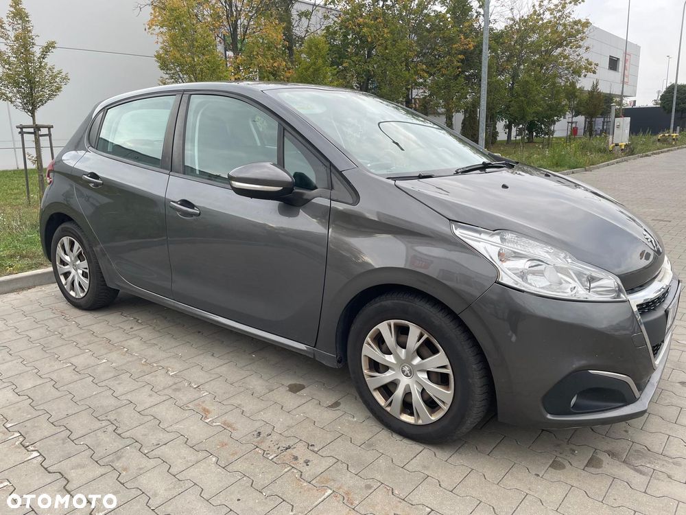 Peugeot 208 2020 photo 3
