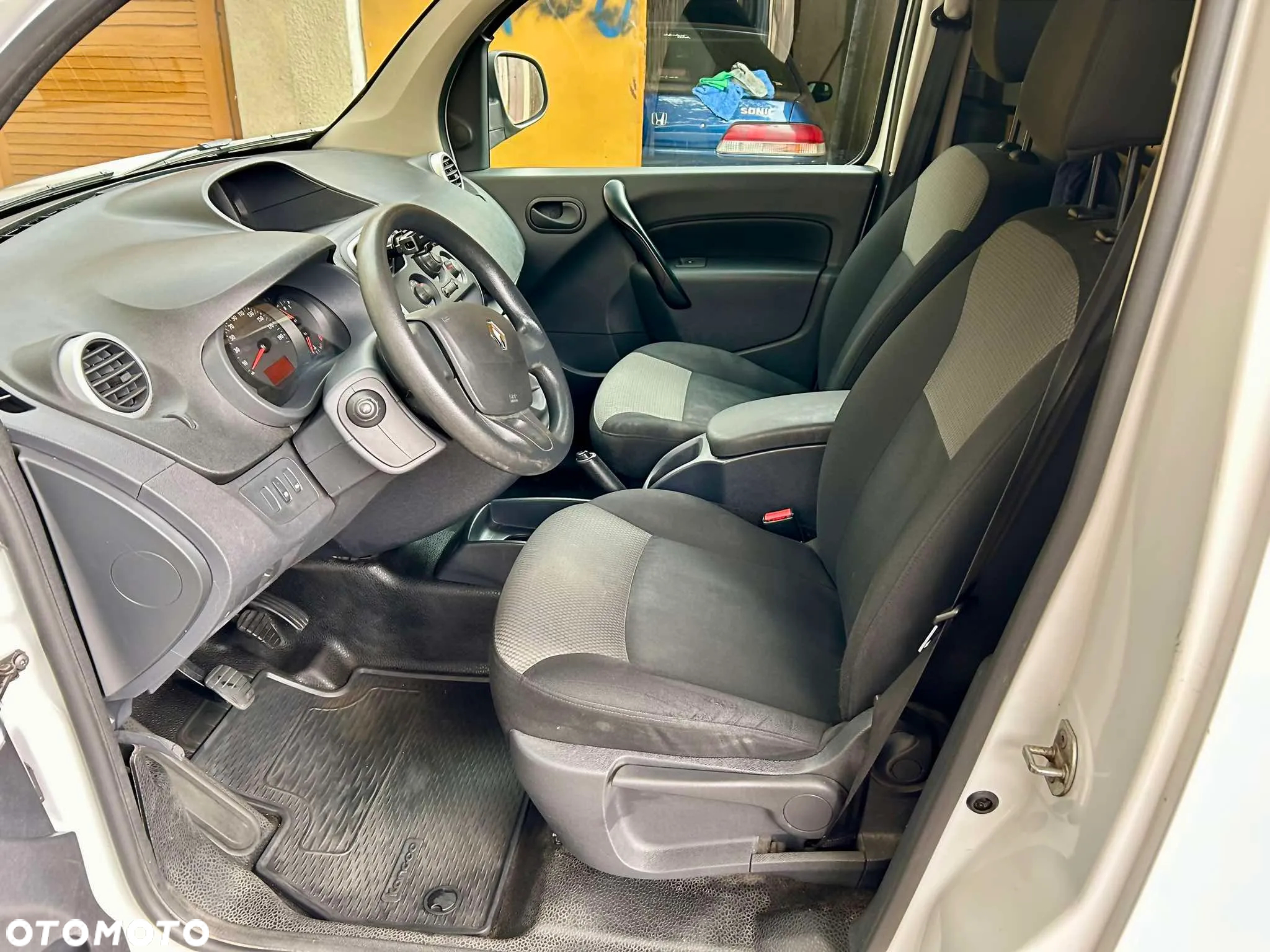 Renault Kangoo - 8