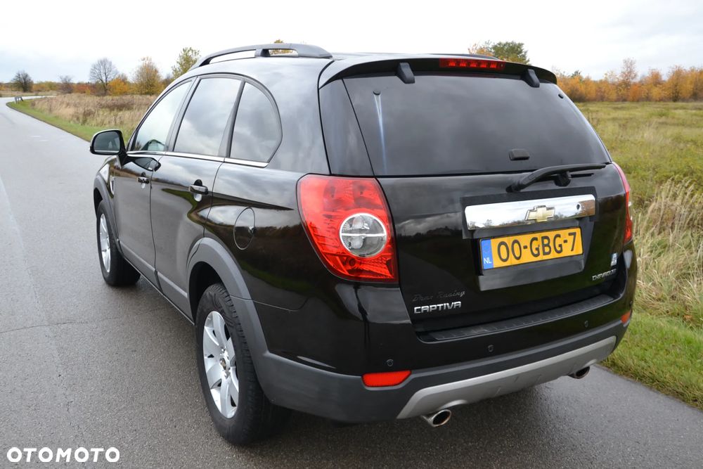 Chevrolet Captiva 2.4 LS - 12