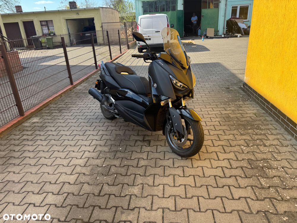 Yamaha X-max - 3