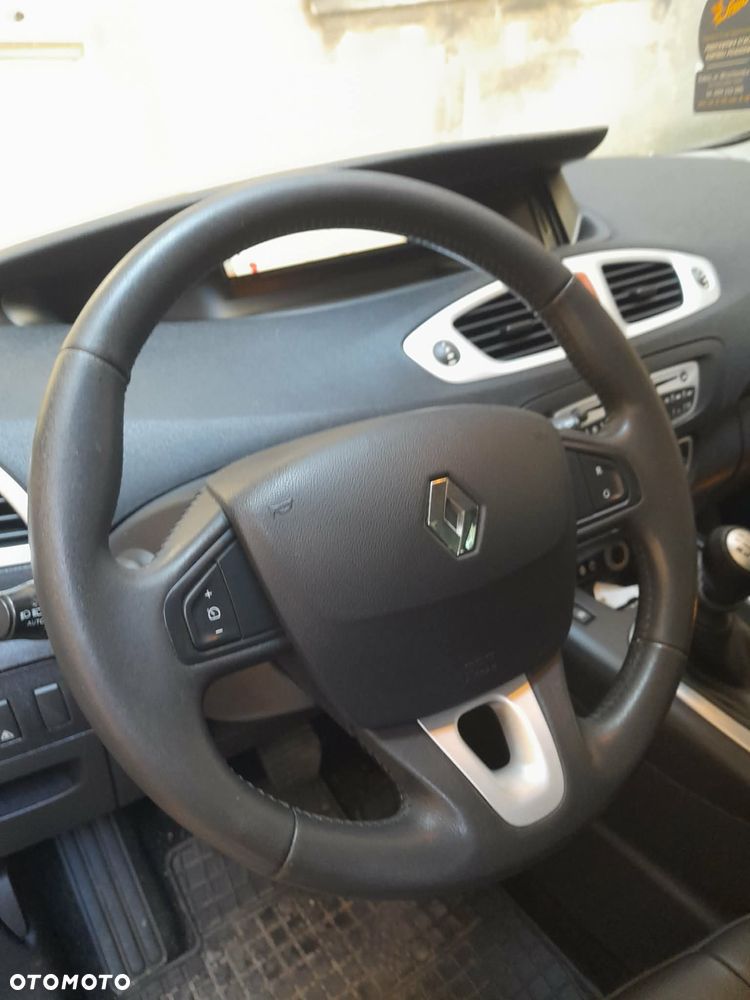 Renault Scenic TCe 130 Dynamique - 10