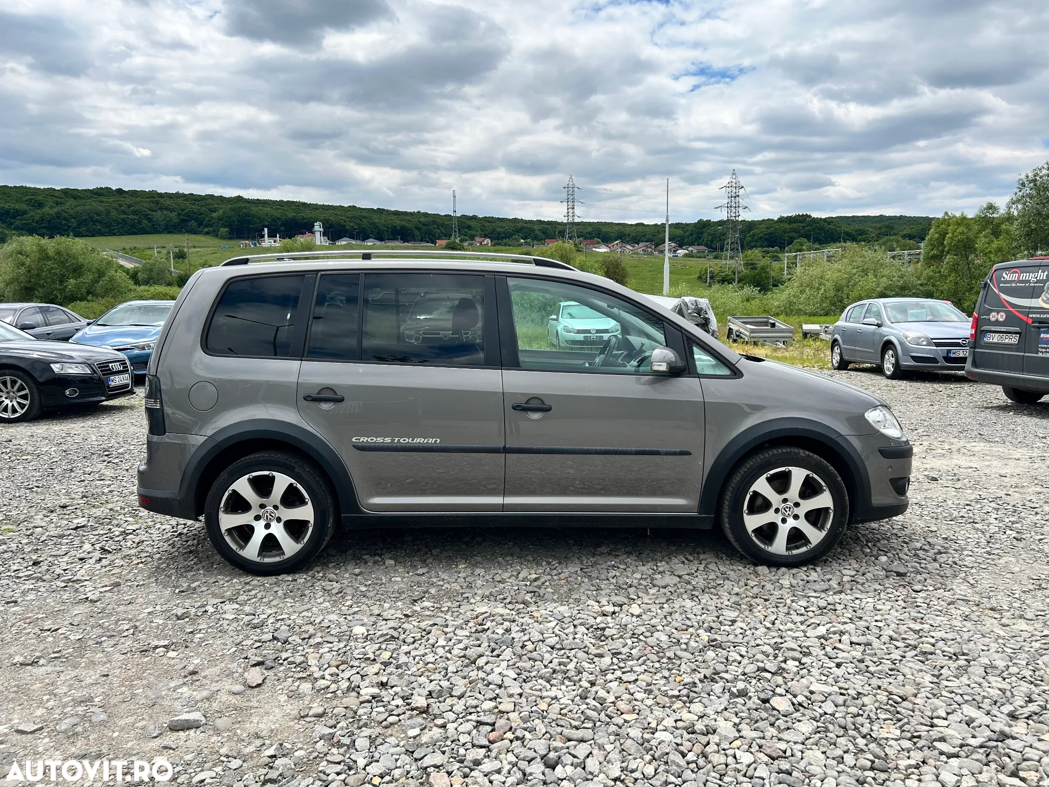 Volkswagen Touran Cross 2.0 TDI DSG - 6