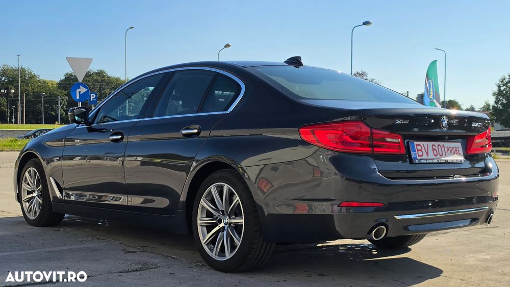 BMW Seria 5 530i xDrive Aut. Luxury Line - 24