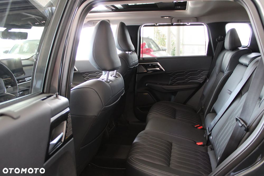 Mitsubishi Outlander Instyle - 21