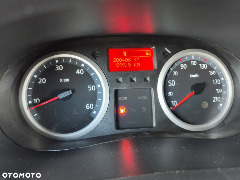 Renault Trafic - 16
