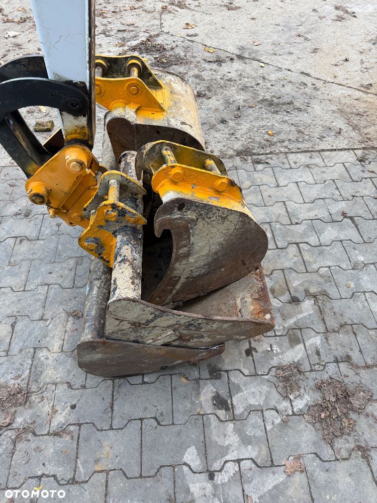 Bobcat E26 - 10