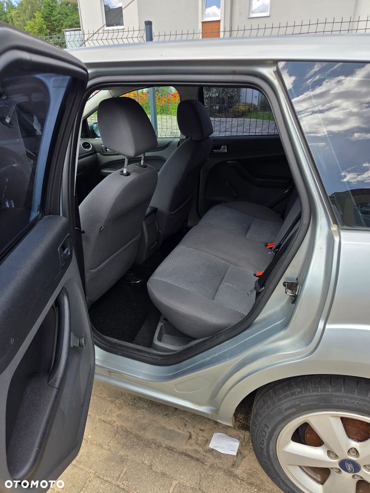 Ford Focus 1.6 TDCi Trend - 4
