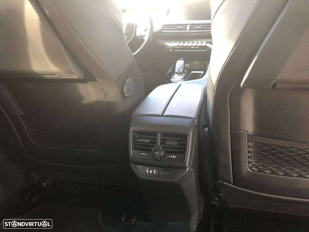 Peugeot 5008 BlueHDI 120 EAT6 Allure - 13