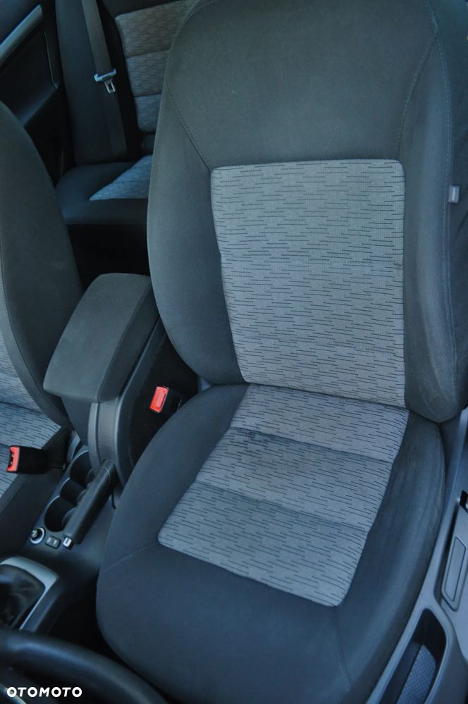 Skoda Octavia 1.6 Team Edition - 22