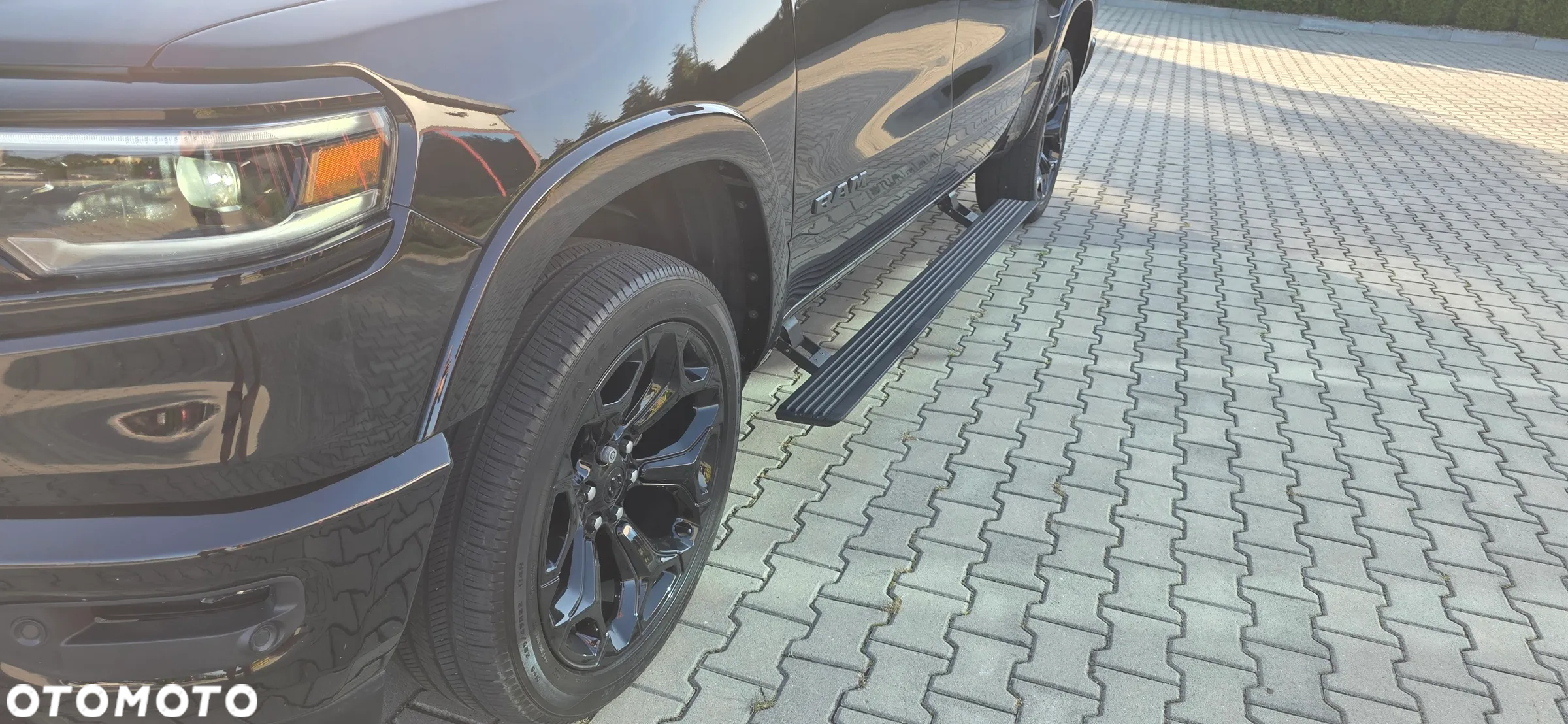 RAM 1500 5.7 Crew Cab Limited - 10