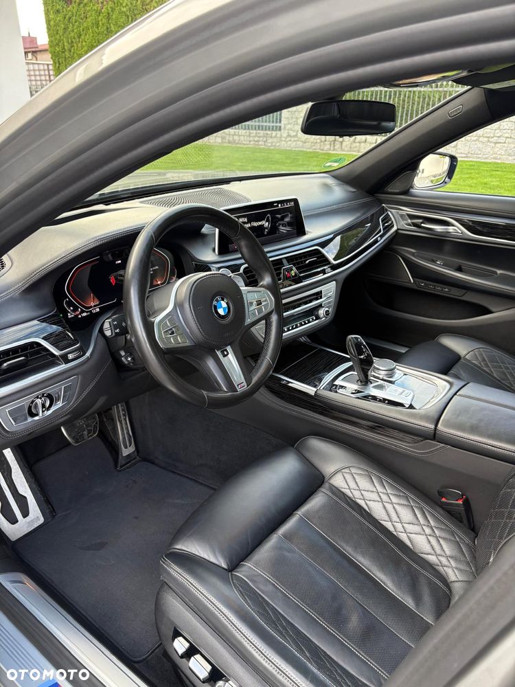 BMW Seria 7 - 11