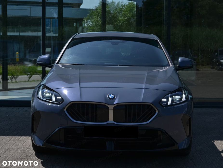 BMW Seria 1 120 mHEV - 6
