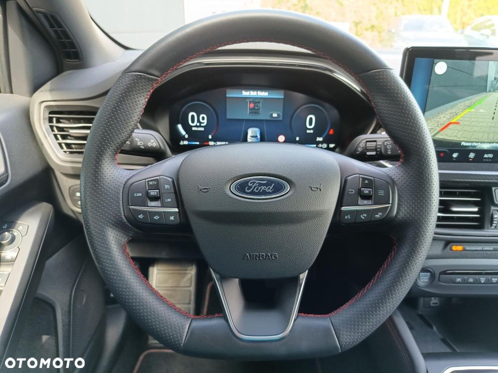 Ford Focus 1.0 EcoBoost ST-Line X - 19