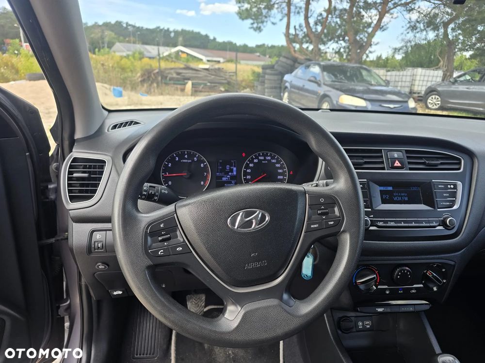 Hyundai i20 1.2 Classic Plus - 10