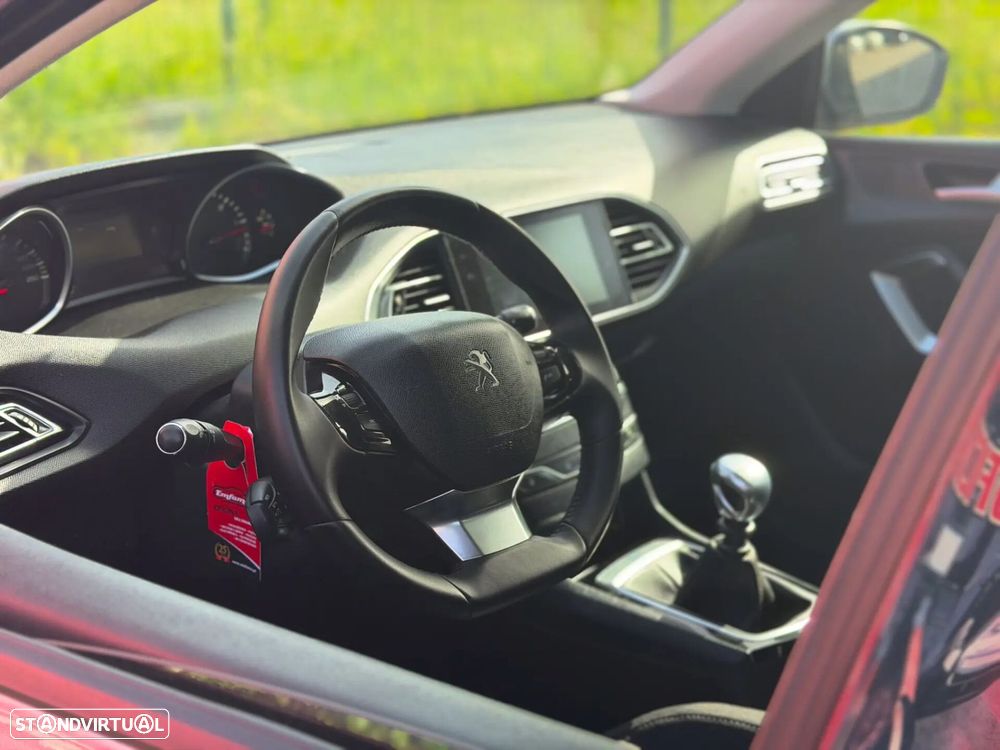 Peugeot 308 1.6 e-HDi Active J17 - 3