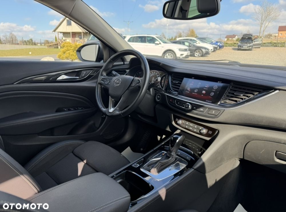 Opel Insignia - 16