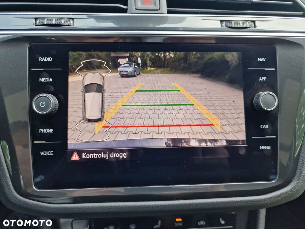 Volkswagen Tiguan 2.0 TDI Elegance DSG - 36