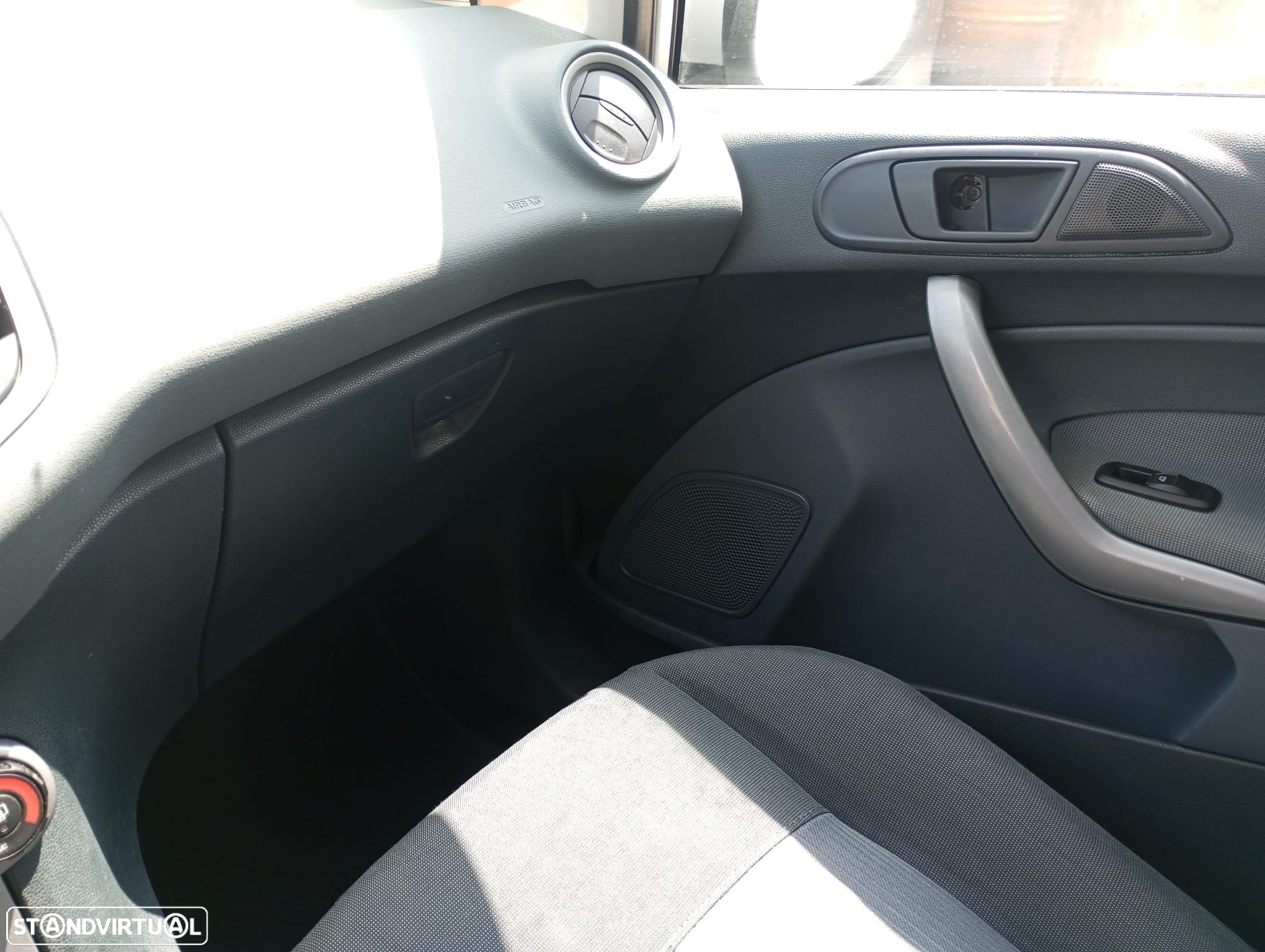 Ford Fiesta - 15