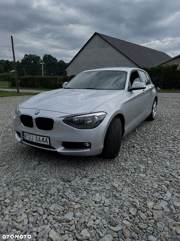 BMW Seria 1 116i Sport Line - 2