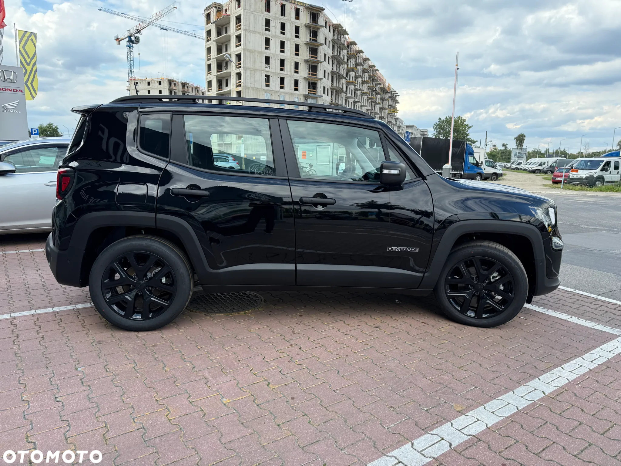 Jeep Renegade 1.5 T4 mHEV Summit FWD S&S DCT - 6