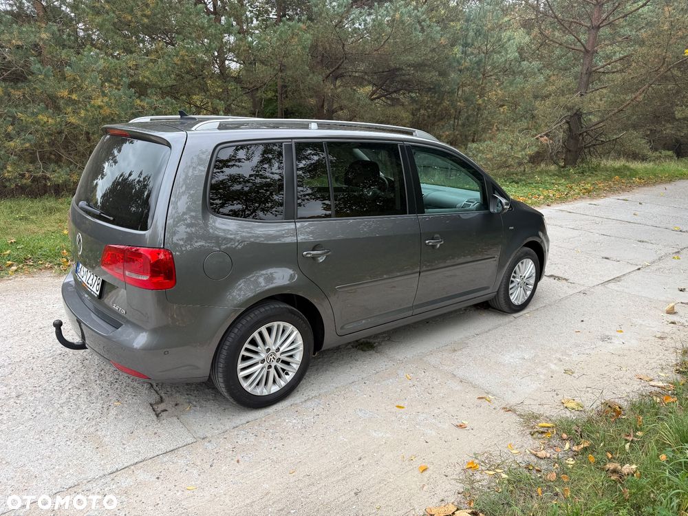 Volkswagen Touran - 20