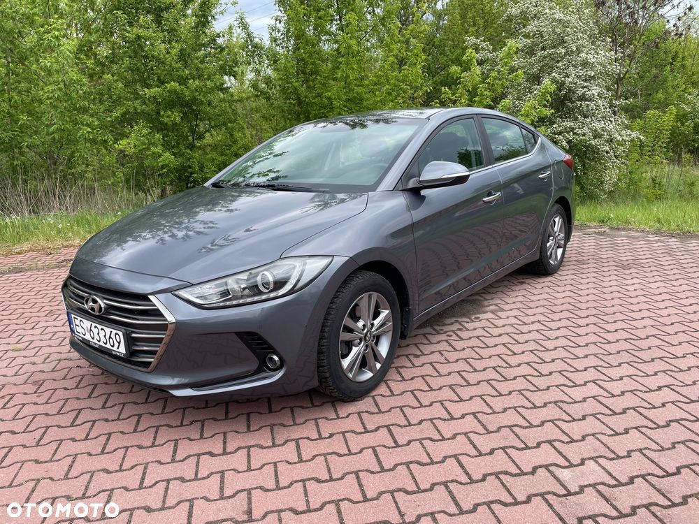 Hyundai Elantra 1.6 Classic Plus - 1