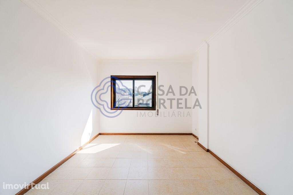 T1+1 Praia 10 min e Comboio 7 min - Grande imagem: 5/24