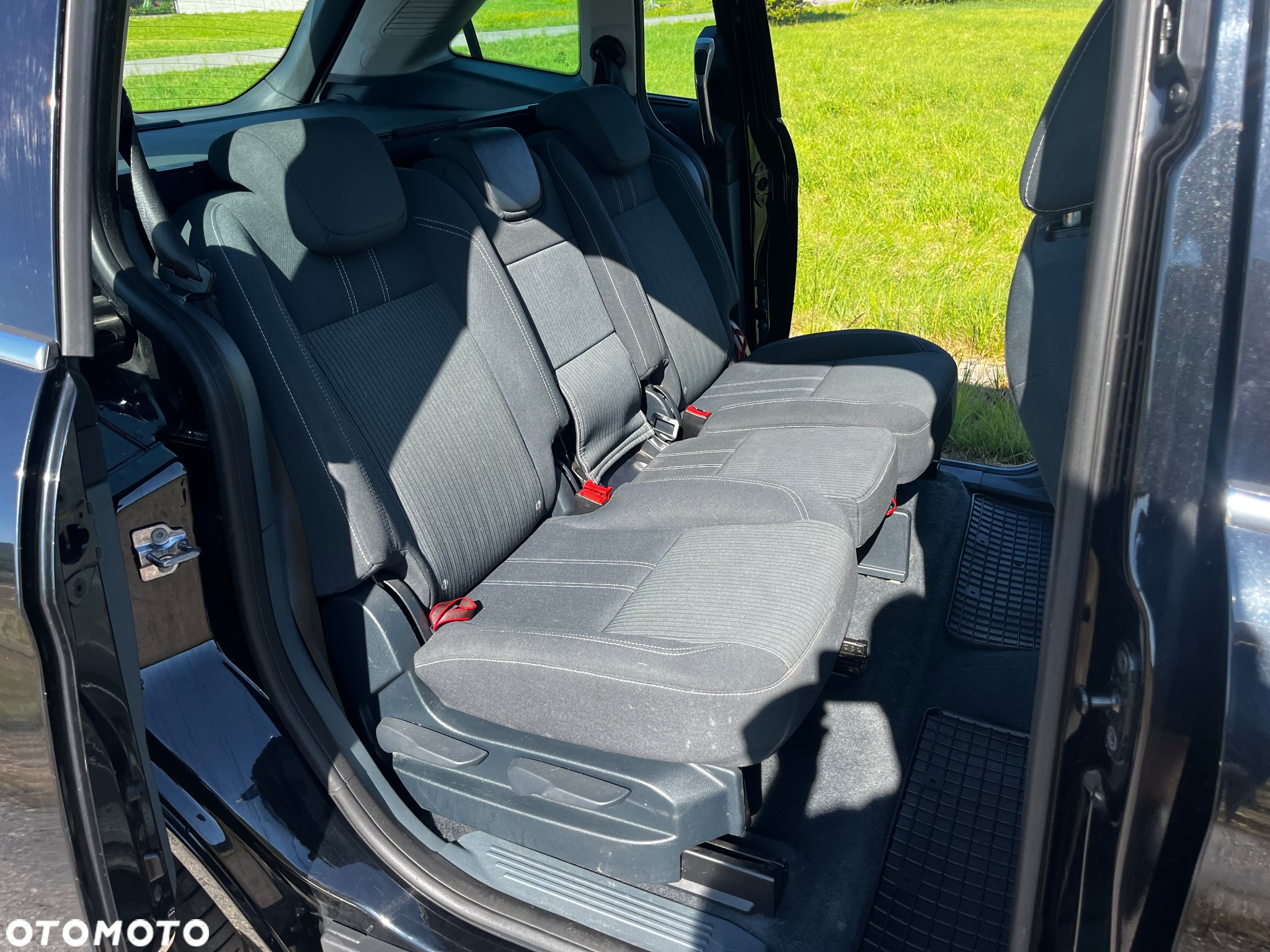 Ford C-MAX 1.6 EcoBoost Titanium - 23