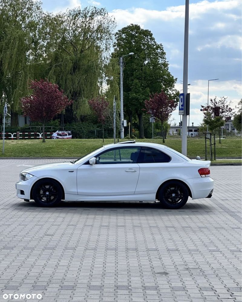 BMW Seria 1 123d - 4
