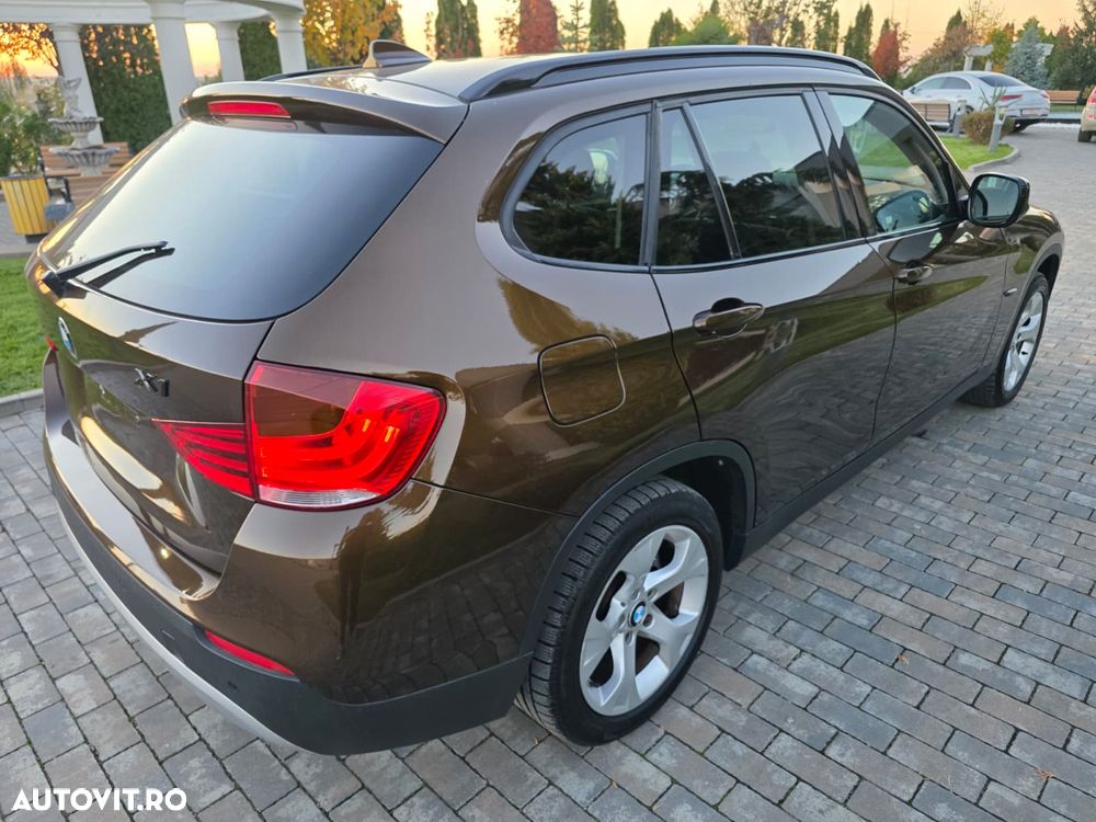 BMW X1 sDrive18d Sport Line - 4