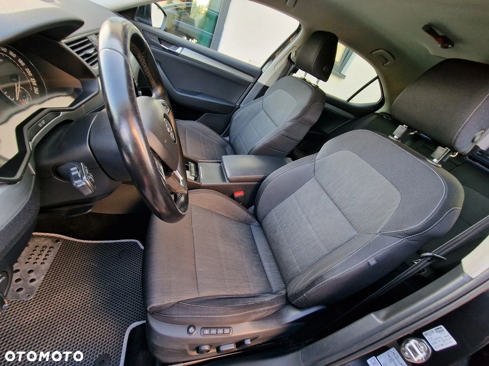 Skoda Superb 1.6 TDI Style DSG - 5