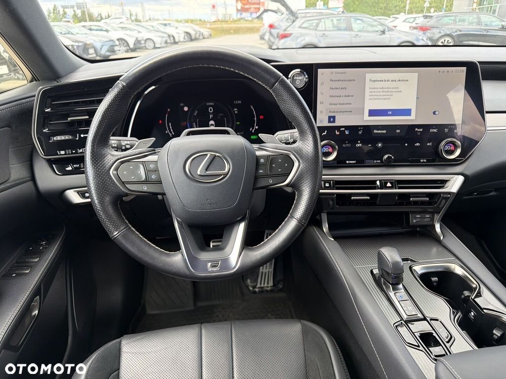 Lexus RX - 12