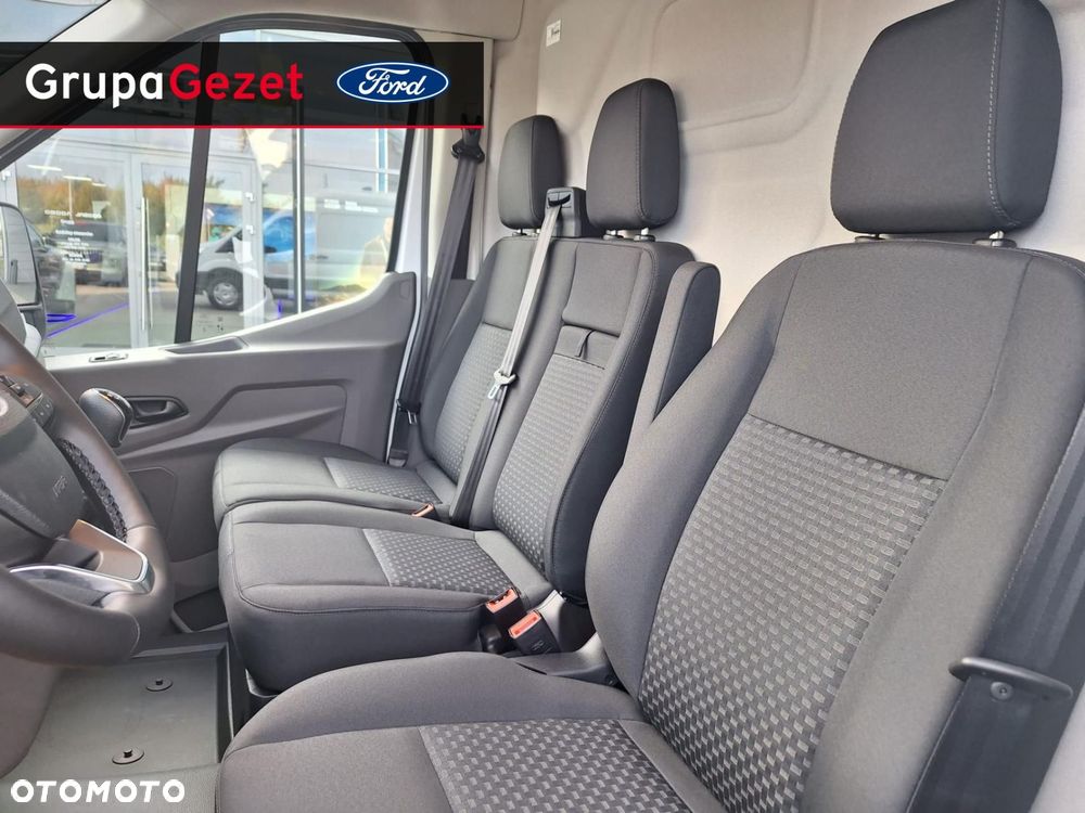 Ford Transit - 13
