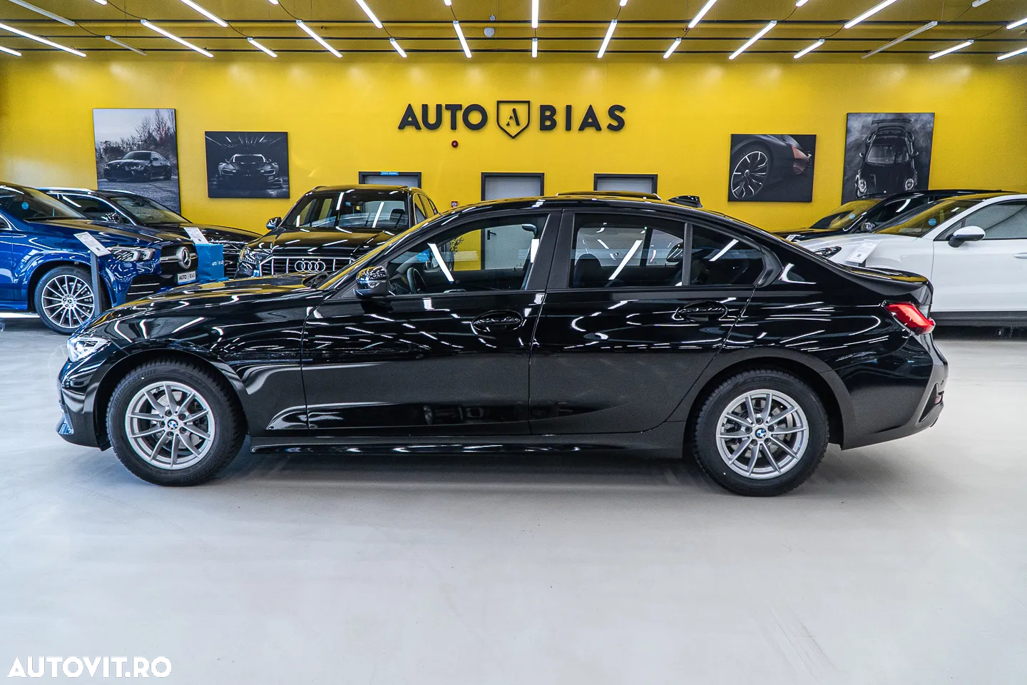 BMW Seria 3 318d Aut. Sport Line - 16