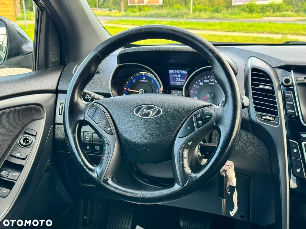Hyundai i30 blue Kombi 1.6 CRDi DCT Passion - 19