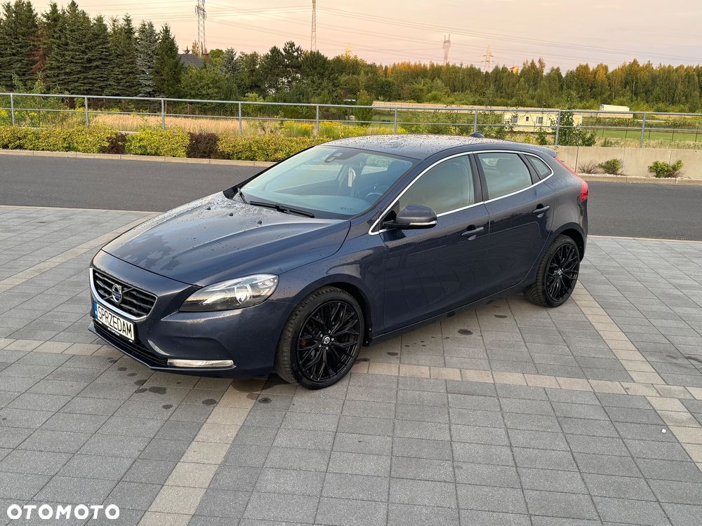 Volvo V40 - 10