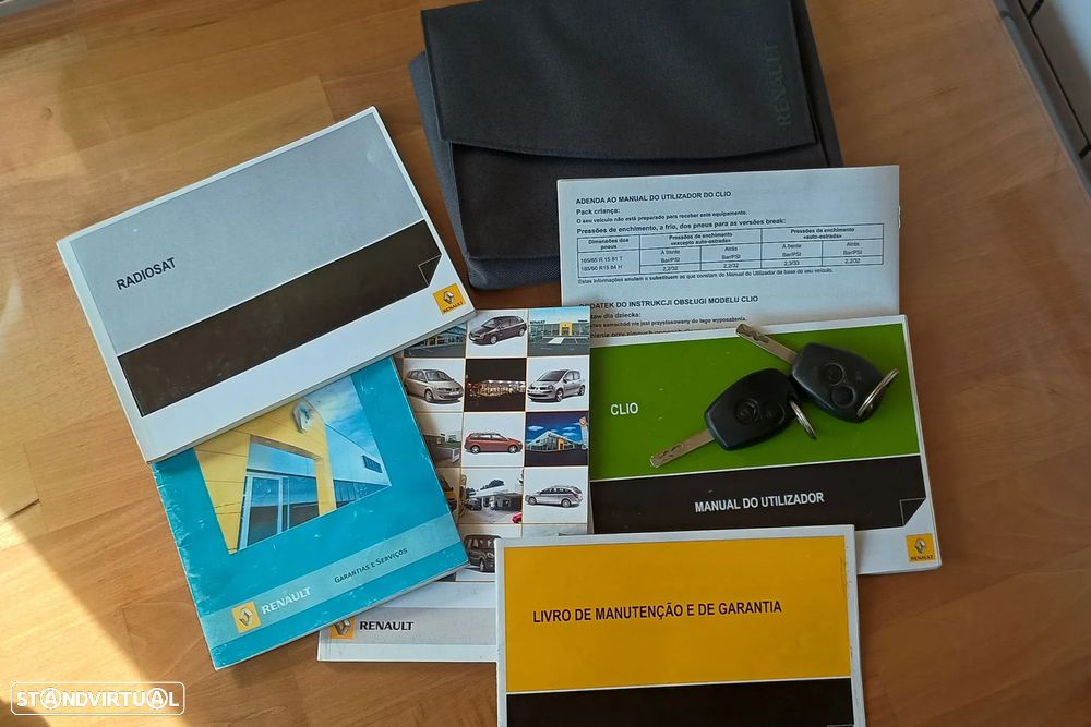 Renault Clio Break 1.2 16V Fairway - 23
