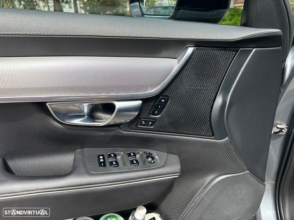 Volvo V90 2.0 T8 PHEV R-Design AWD - 17